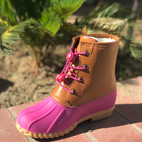 girls pink duck boots
